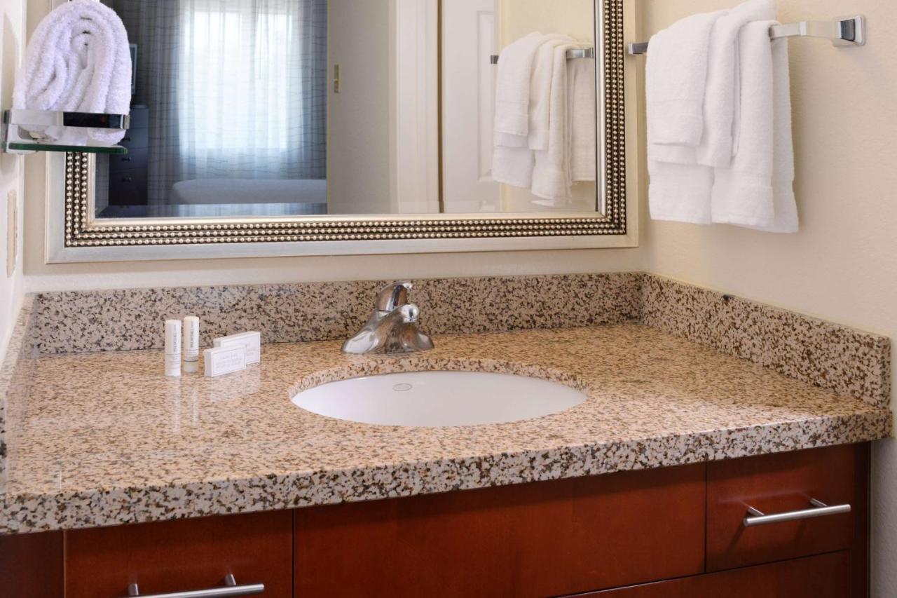 Sonesta Es Suites Dallas Medical Market Center المظهر الخارجي الصورة